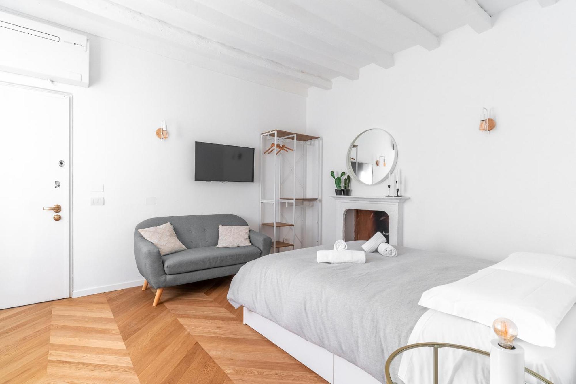Milan Stay - Alzaia Naviglio Grande Екстер'єр фото